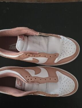 Nike Low-Top Sneakers in White and Blush Pink